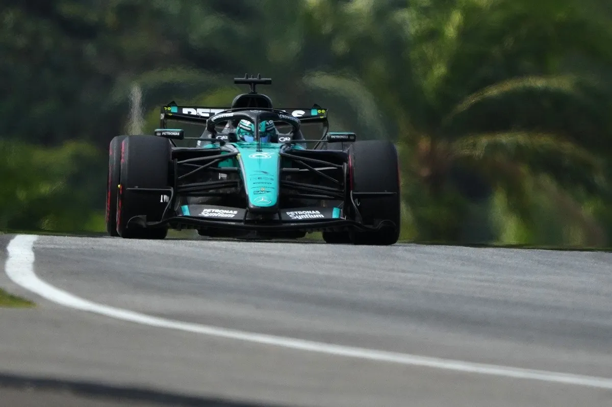 Russell: Mercedes F1 'Off the Pace' di Sepang, Butuh Setelan Ulang