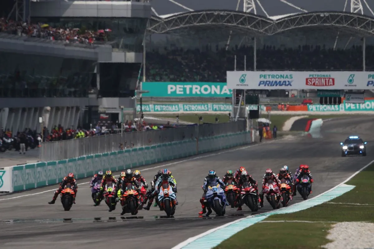 Pedro Acosta Menangi Sprint Sepang di Tengah Kekacauan Cuaca