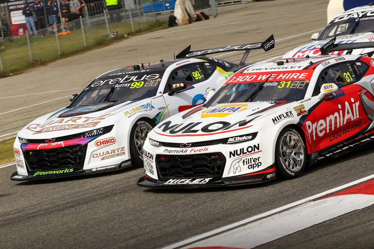Prediksi Supercars 2027: Siapa Unggul Antara Ojeda dan Murray?