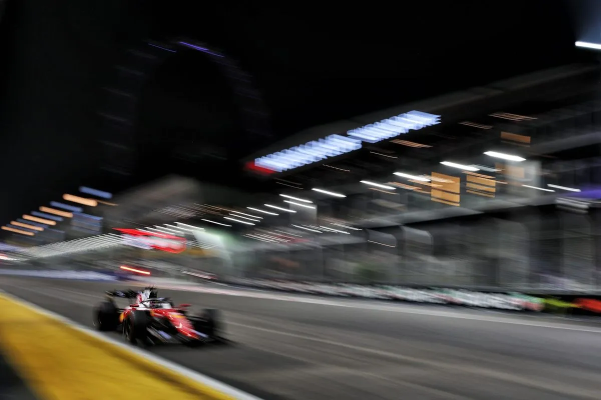 Bagaimana Ferrari Melepaskan Pole Grand Prix Singapura ke Max Verstappen