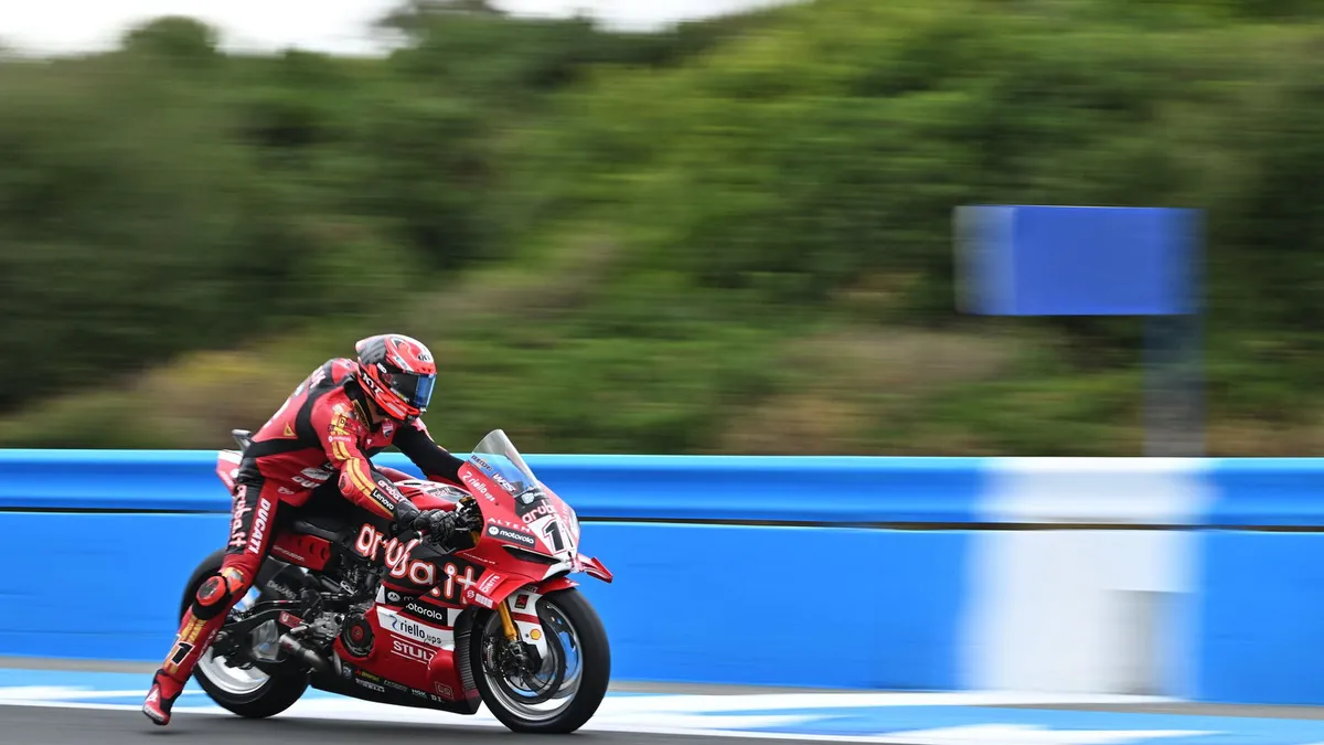Klasemen Akhir WorldSBK 2026: Dominasi Bulega di Jerez
