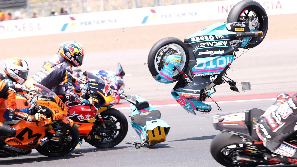Ketegangan Memuncak, Bos Aspar Pisahkan Alonso dan Holgado di Truk