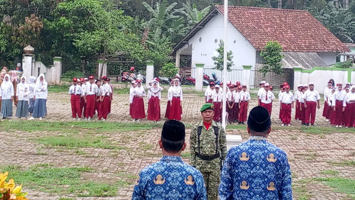 Babinsa Koramil Cadasari Hadiri Peringatan Sumpah Pemuda di Pandeglang
