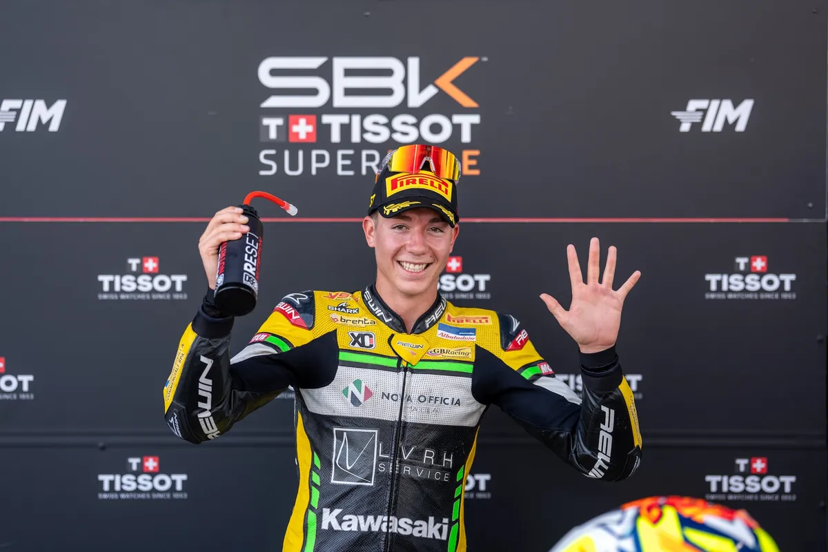 David Salvador Rebut Pole WorldSPB Jerez Diwarnai Insiden Horor