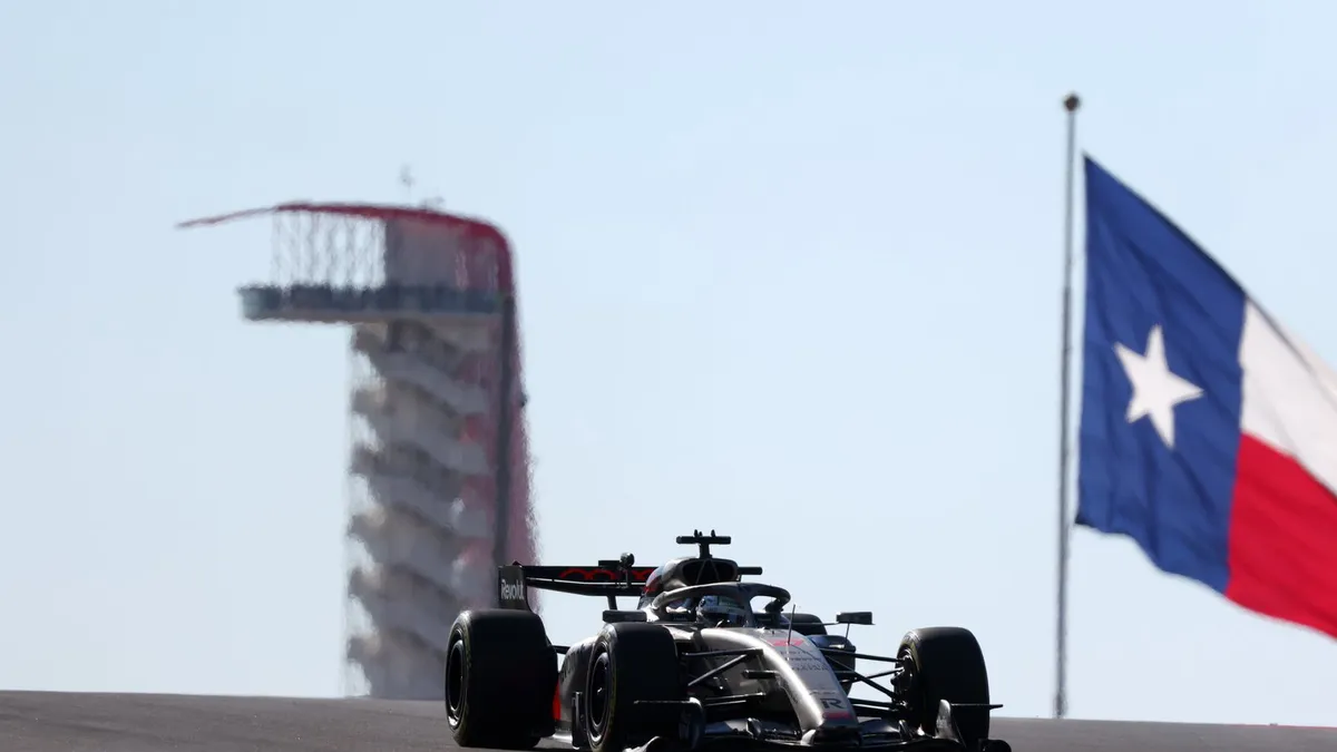 Hamilton Ungguli FP3 F1 GP Amerika Serikat di Austin