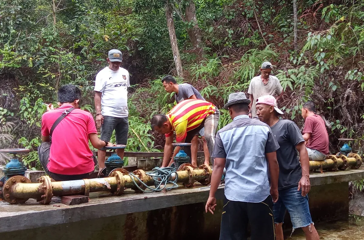 Krisis Air Desa Kualaraya: Gotong Royong Atasi Kekeringan