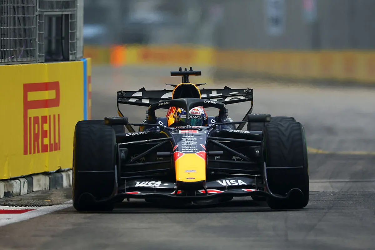 GP Singapura 2026: Max Verstappen Rebut Pole Ke-50 di Marina Bay