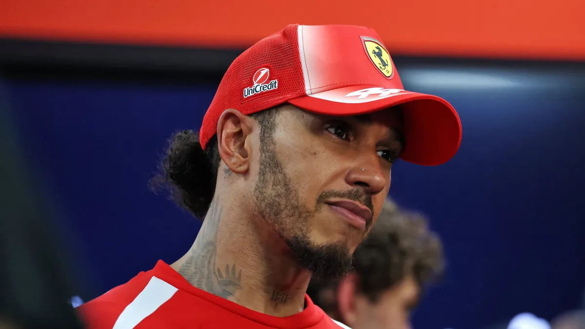Keputusan Lewis Hamilton Tolak Pit Stop Ungkap Krisis Kepercayaan di Ferrari
