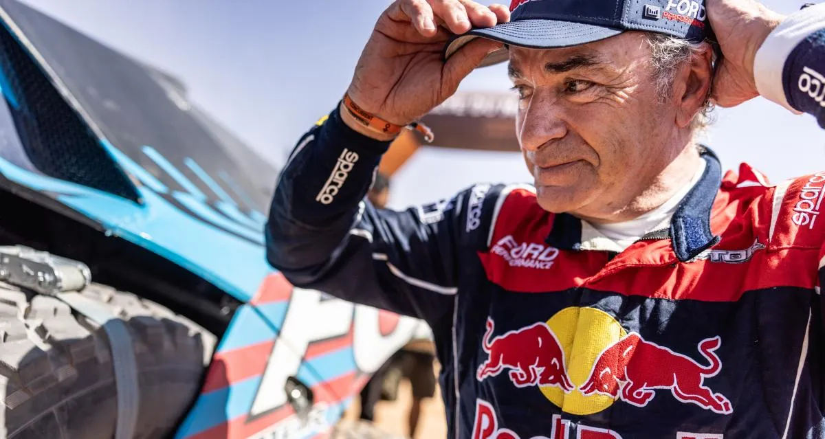 Carlos Sainz Kejutkan Penggemar Reli Lewat Aksi Ford Puma Rally1