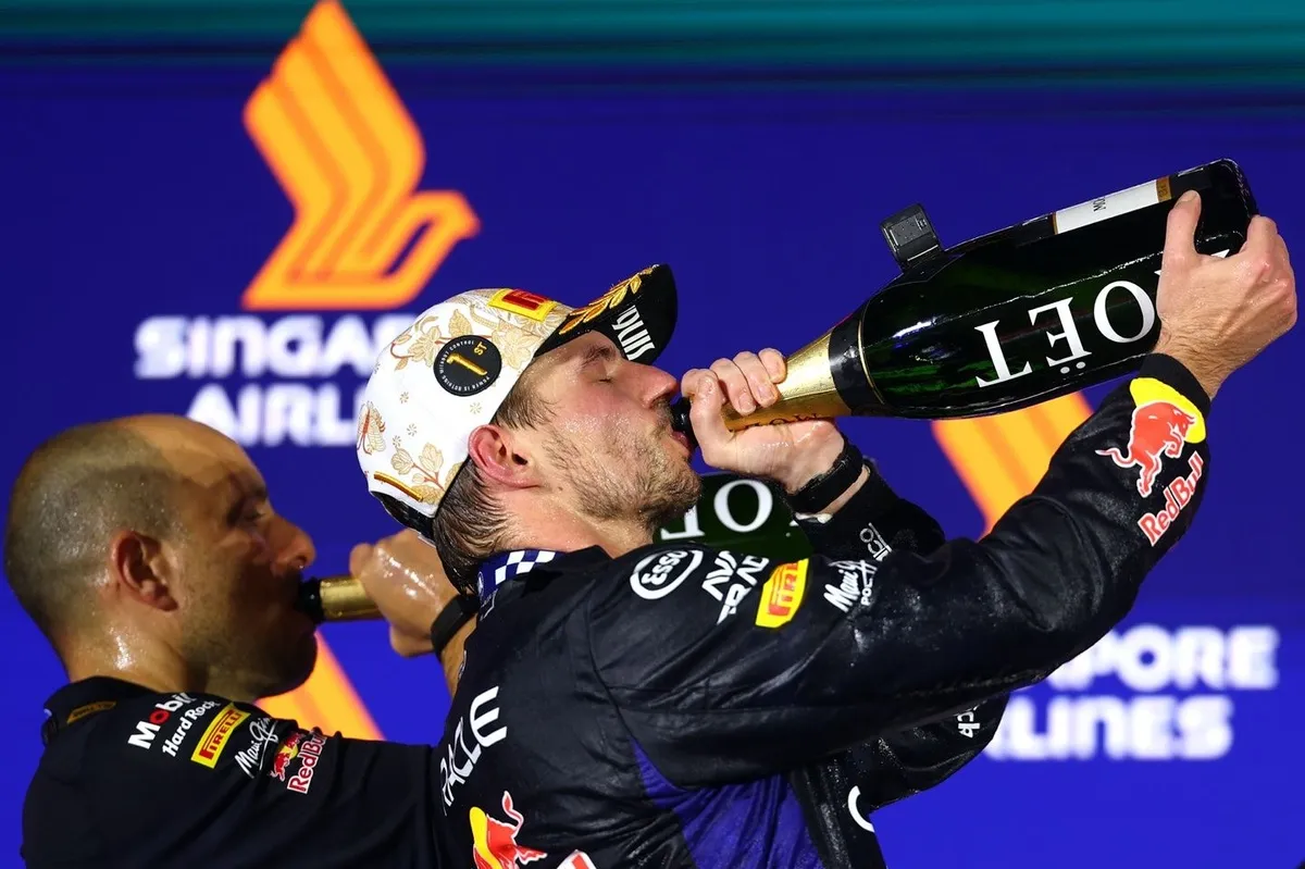 Max Verstappen Ungkap Kendala Radio di GP Singapura di Tengah Persiapan Transisi Red Bull
