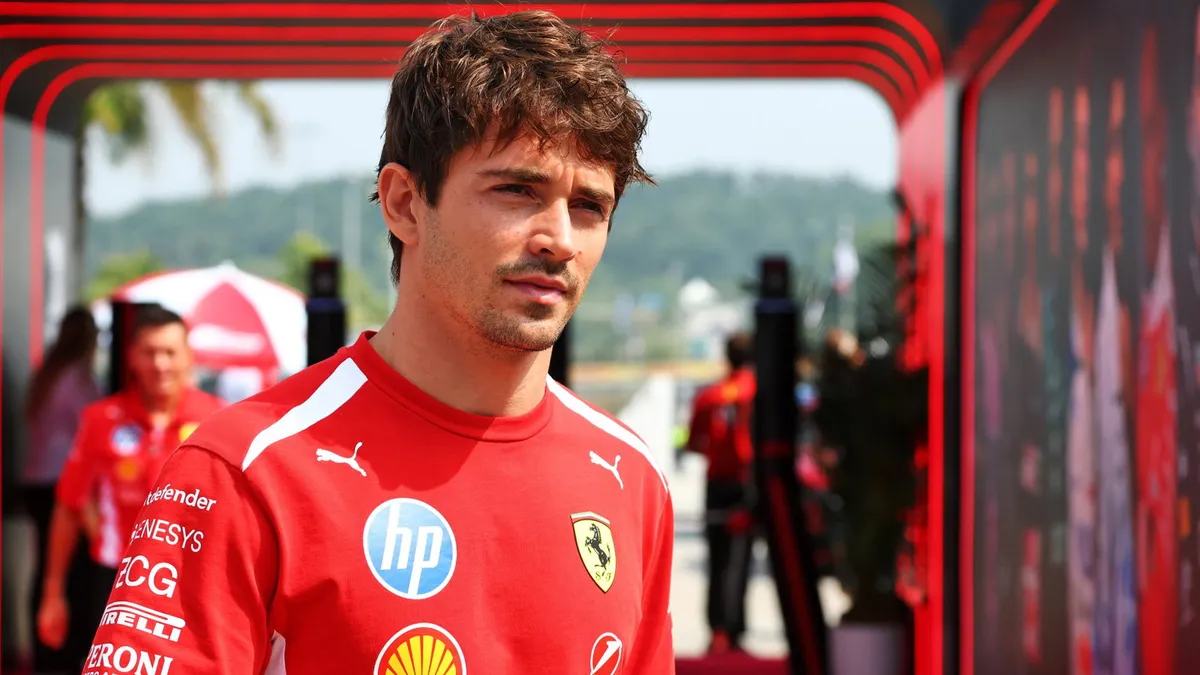 Leclerc Putus Sosial Media demi Redam Rumor Vasseur di Ferrari