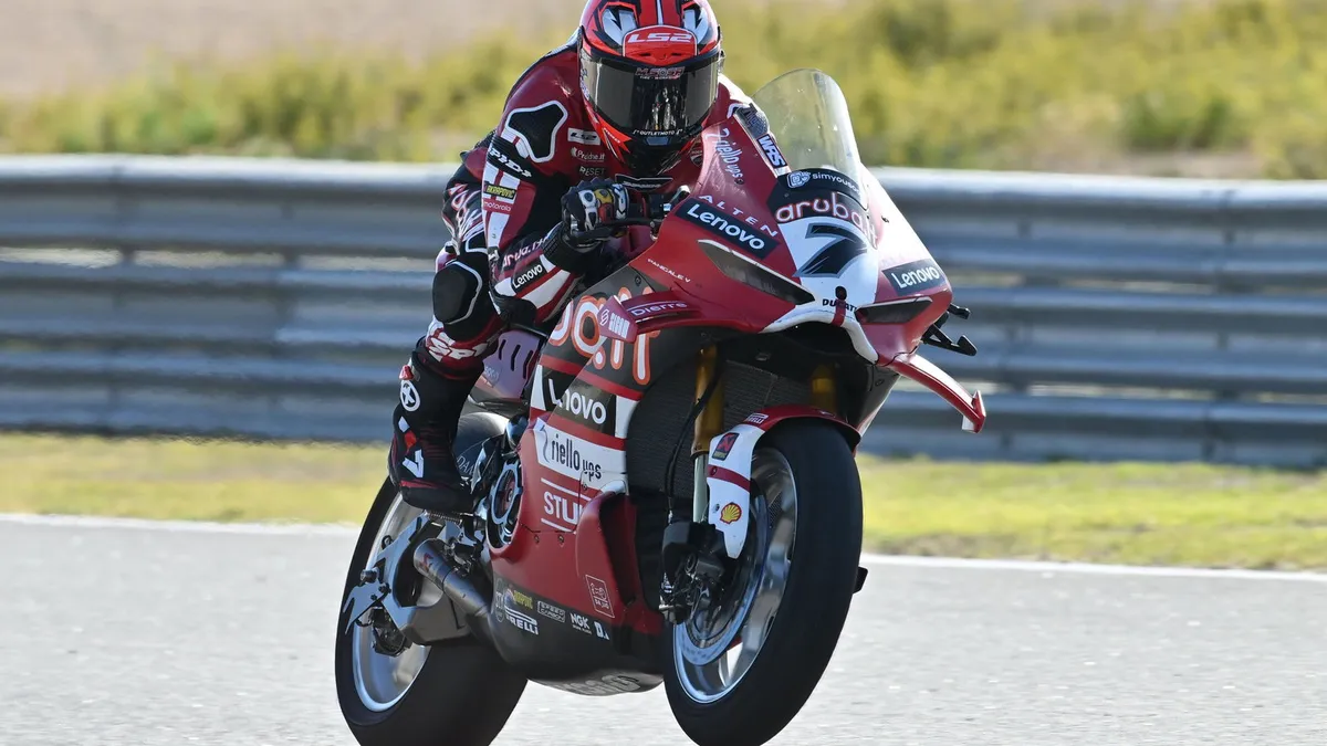 Iker Lecuona Pimpin Warm Up Estoril 2026 Kalahkan Bulega