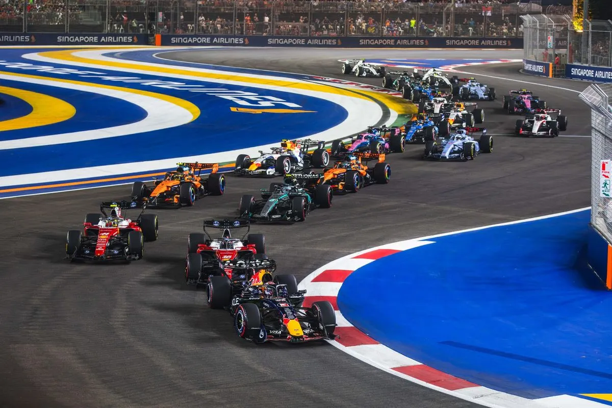 Peringkat Pembalap F1 GP Singapura 2026: Verstappen Sempurna di Tengah Kekacauan