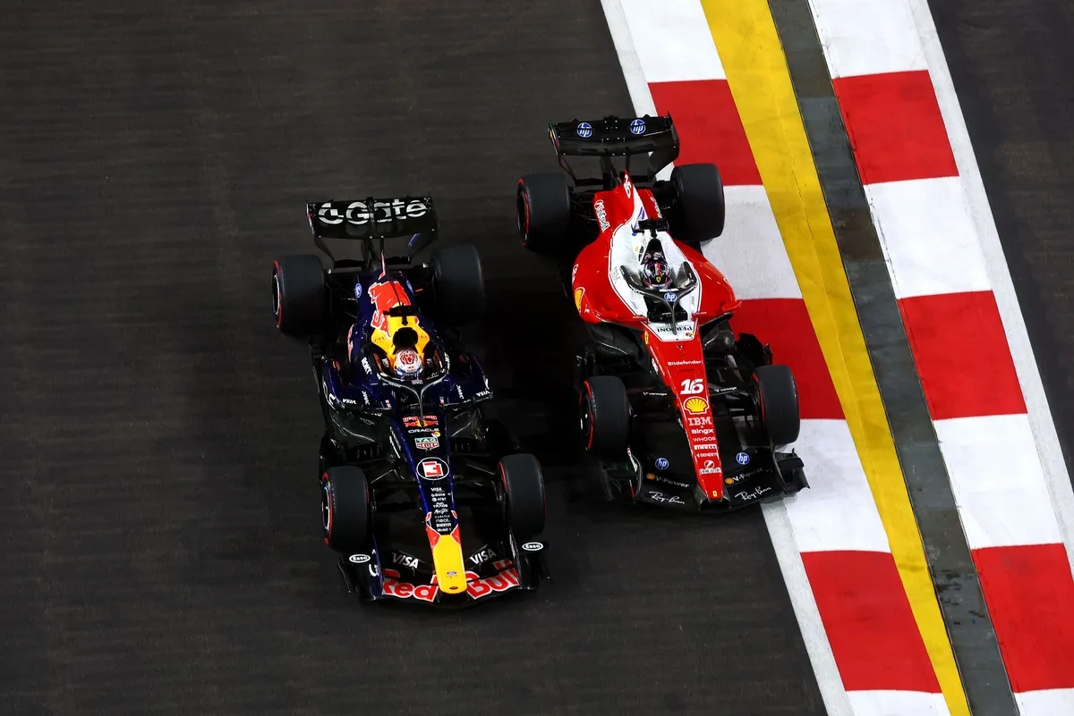 Peluang Emas Charles Leclerc yang Lepas Saat Mengejar Max Verstappen