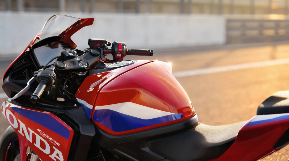 Honda CBR500R Four 2027 Resmi Meluncur, Bawa Mesin 4-Silinder