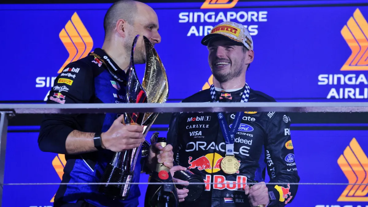 Masalah Radio Hantui Max Verstappen Sepanjang Musim F1
