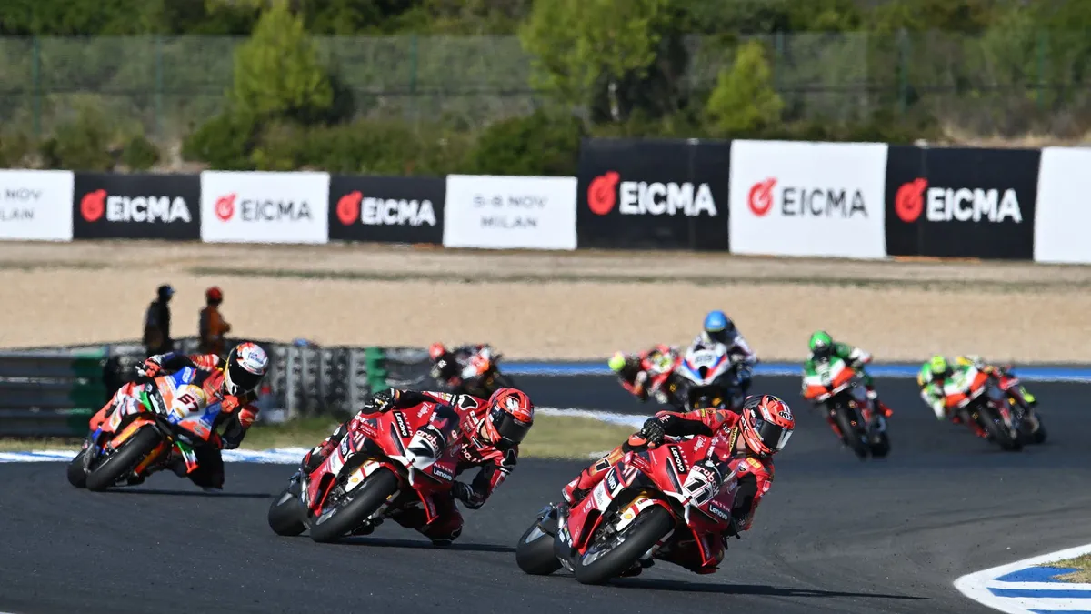 Estoril WorldSBK: Bulega Buru Rekor Kemenangan Bersejarah