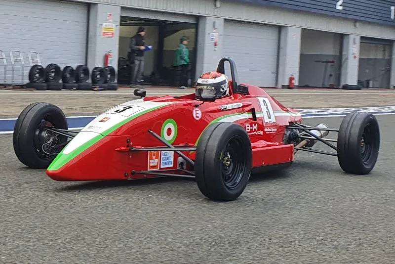 Jordan Dempsey Amankan Pole Heat Pertama Walter Hayes Trophy di Silverstone