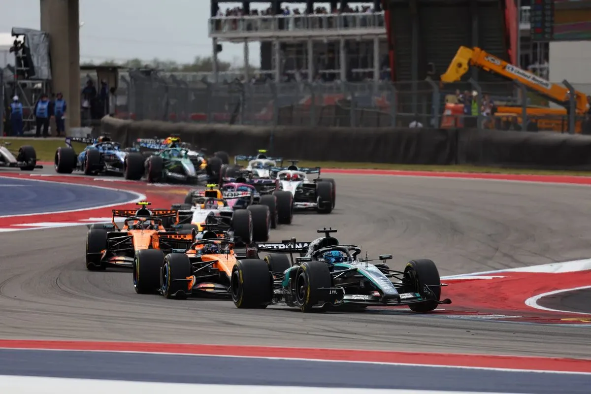Kontras Brutal Mercedes di Balik Pace Buruk George Russell di Austin