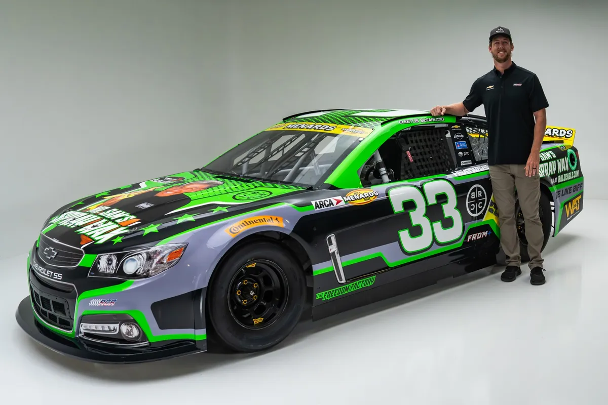 YouTuber Cleetus McFarland Siap Turun Penuh di NASCAR