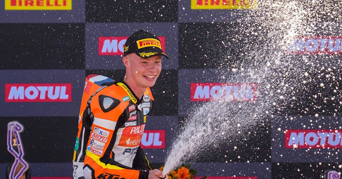 Jeffrey Buis Gantung Helm, Legenda Supersport 300 Pensiun Dini