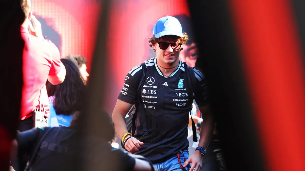 Mercedes Ejek Insiden Kimi Antonelli Jelang Gelar Juara F1