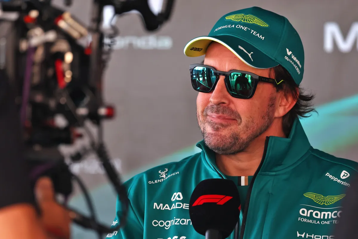 Alonso Bersikeras Kritik Kualitas Pembalap F1 di Barisan Belakang