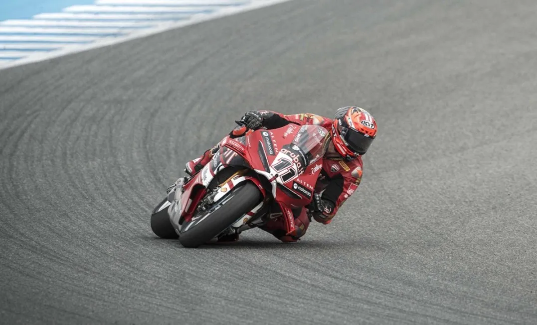 Hasil Race 2 WorldSBK Jerez: Bulega Raih Kemenangan Sempurna