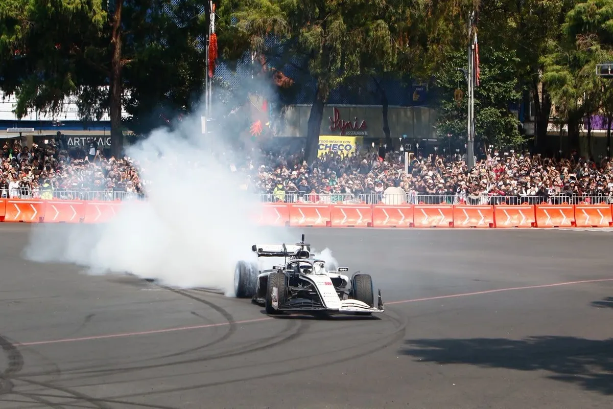 General Motors Bangga Sambut Balapan Ke-300 Sergio Perez di Meksiko