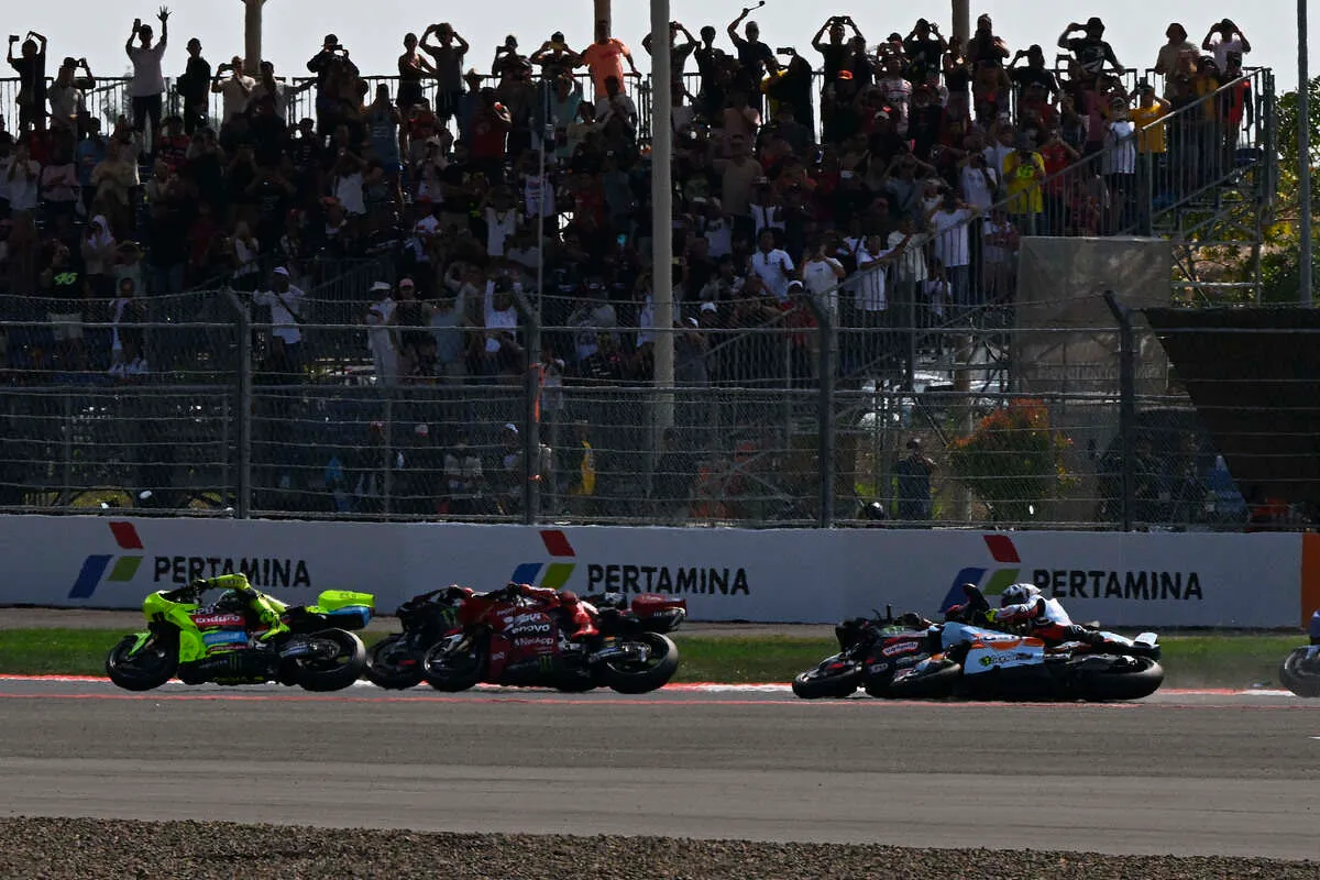 Brivio Kritik Aksi Agresif Marquez dan Martin di Tikungan 1 MotoGP