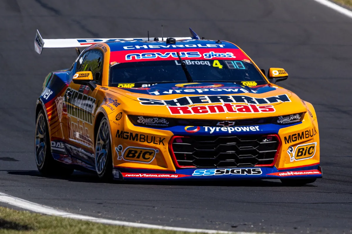 Pembalap Pengganti Incar Kursi Utama Supercars Usai Tampil Cemerlang di Bathurst