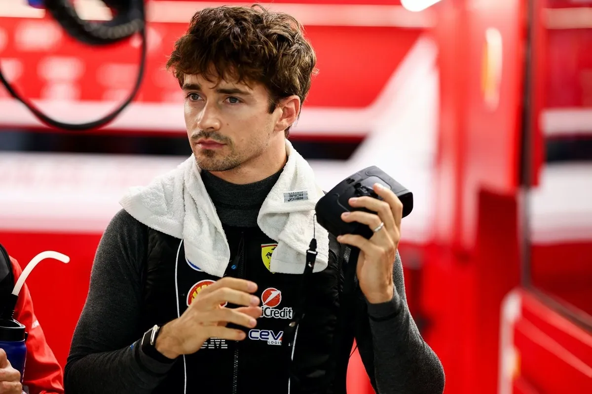 Charles Leclerc Sesalkan Peluang Emas Nyaris Salip Max Verstappen