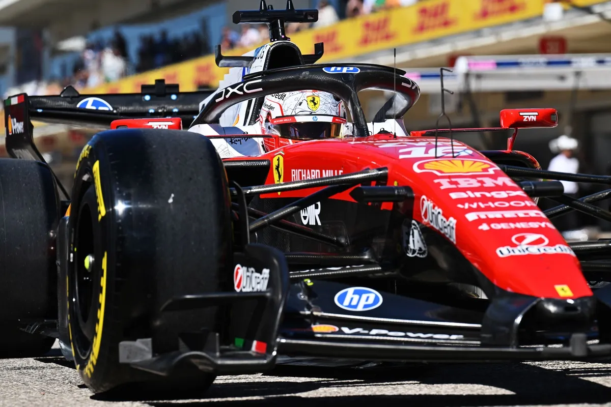 Charles Leclerc Dominasi FP1 GP Meksiko di Tengah Kepungan 10 Pembalap Muda