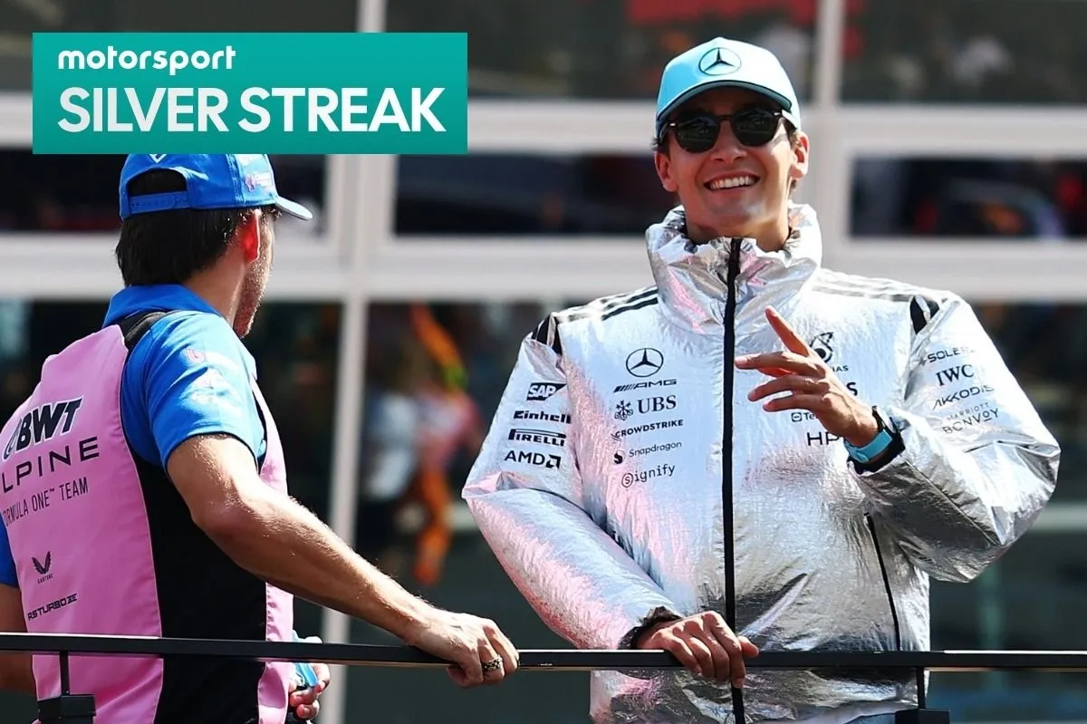 Russell Terharu Hadiah Scrapbook dari Fans Malaysia di Sepang