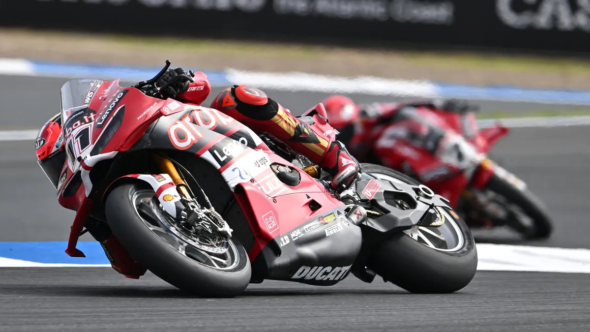 Bulega Dominasi Estoril Race 2, Bautista Gagal Podium