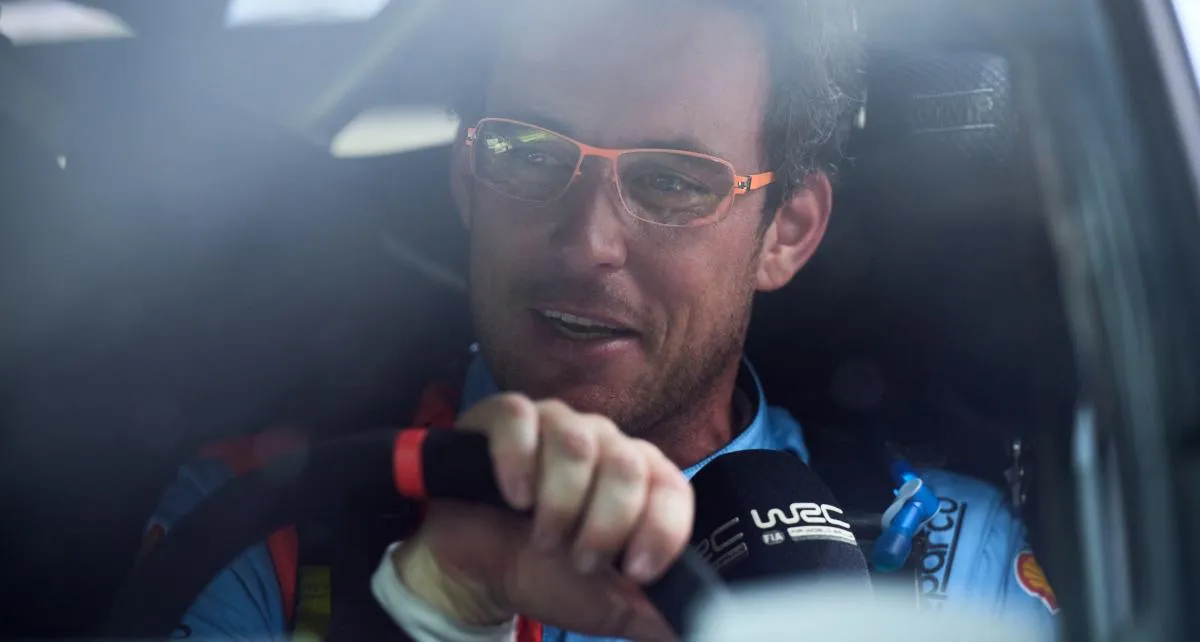 Thierry Neuville Menang Debut Balap Klasik Imola Bersama Ford Escort