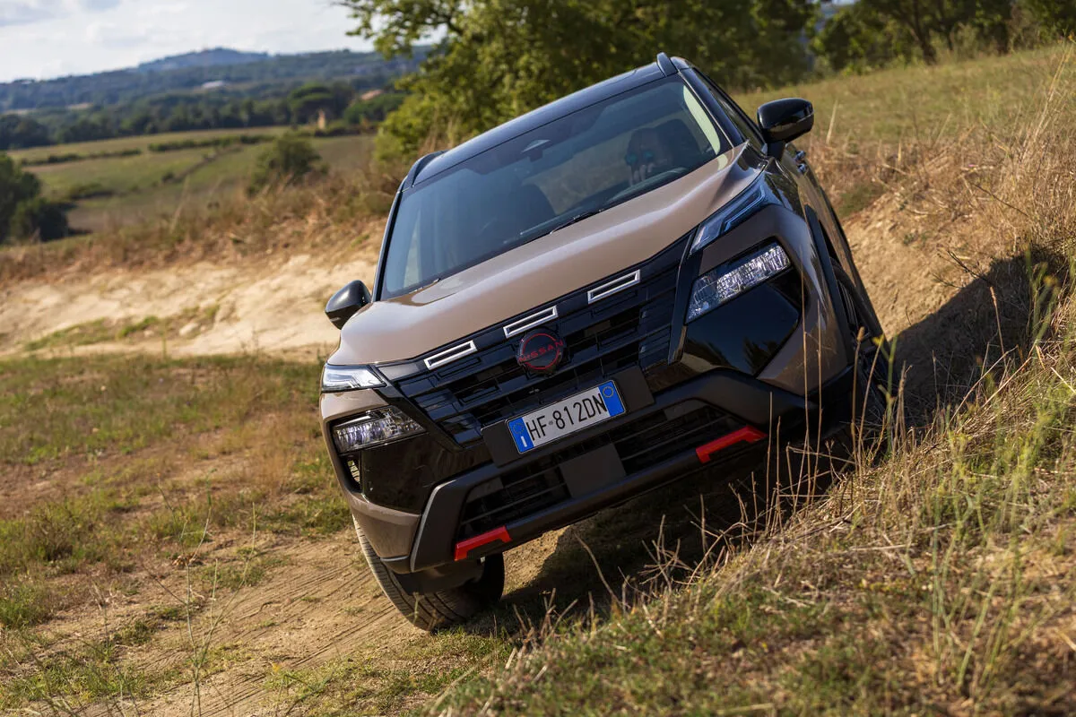Nissan X-TRAIL Rayakan 25 Tahun Lewat Varian N-TREK Terbaru