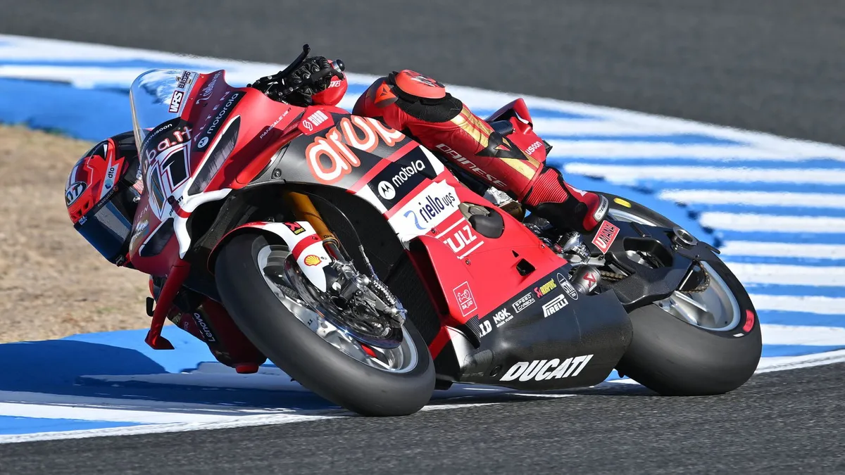 Bulega Pimpin Dominasi Ducati di Latihan Jumat Jerez WorldSBK 2026