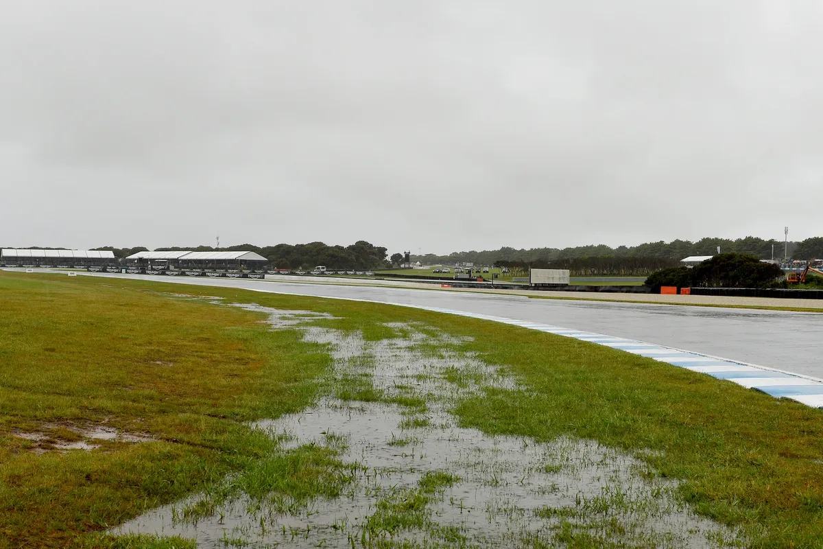 Cuaca Ekstrem Lumpuhkan Phillip Island, Jadwal MotoGP Kembali Ditunda
