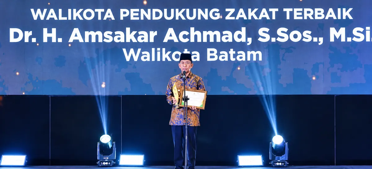Wali Kota Batam Amsakar Achmad Raih Penghargaan BAZNAS 2026