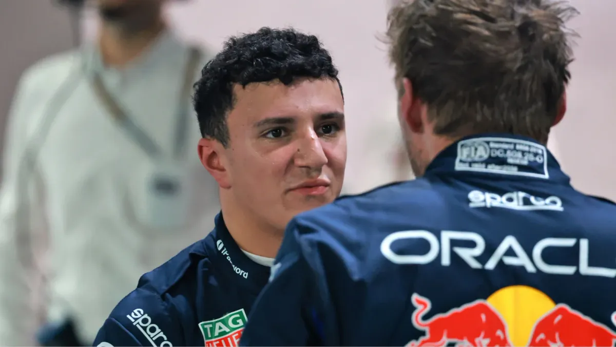 Isack Hadjar Sebut Mobil Red Bull Tidak Bisa Dikendarai di Singapura