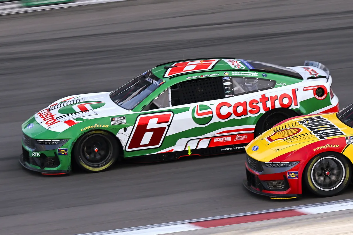 Bintang Supercars Dikaitkan dengan Kursi Kosong NASCAR
