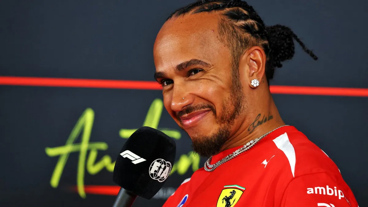 Lewis Hamilton Ungkap Hadiah Spesial untuk Anak Kim Kardashian