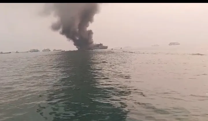 Insiden Kebakaran KMP Batumandi di Selat Sunda, Seluruh Penumpang Selamat