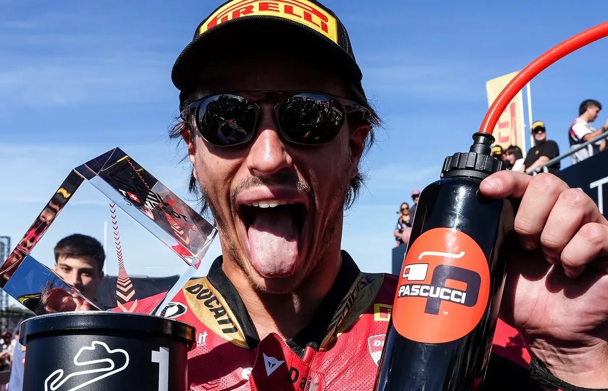 Bulega Menangi Race 1 WorldSBK Estoril dan Samai Rekor Kemenangan Bautista