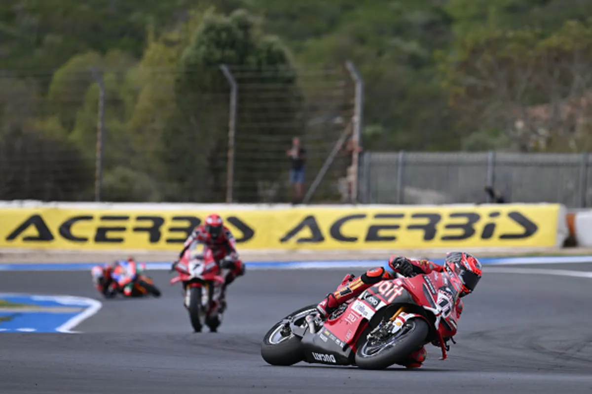 Bulega Pecahkan Rekor 28 Kemenangan di Estoril 2026