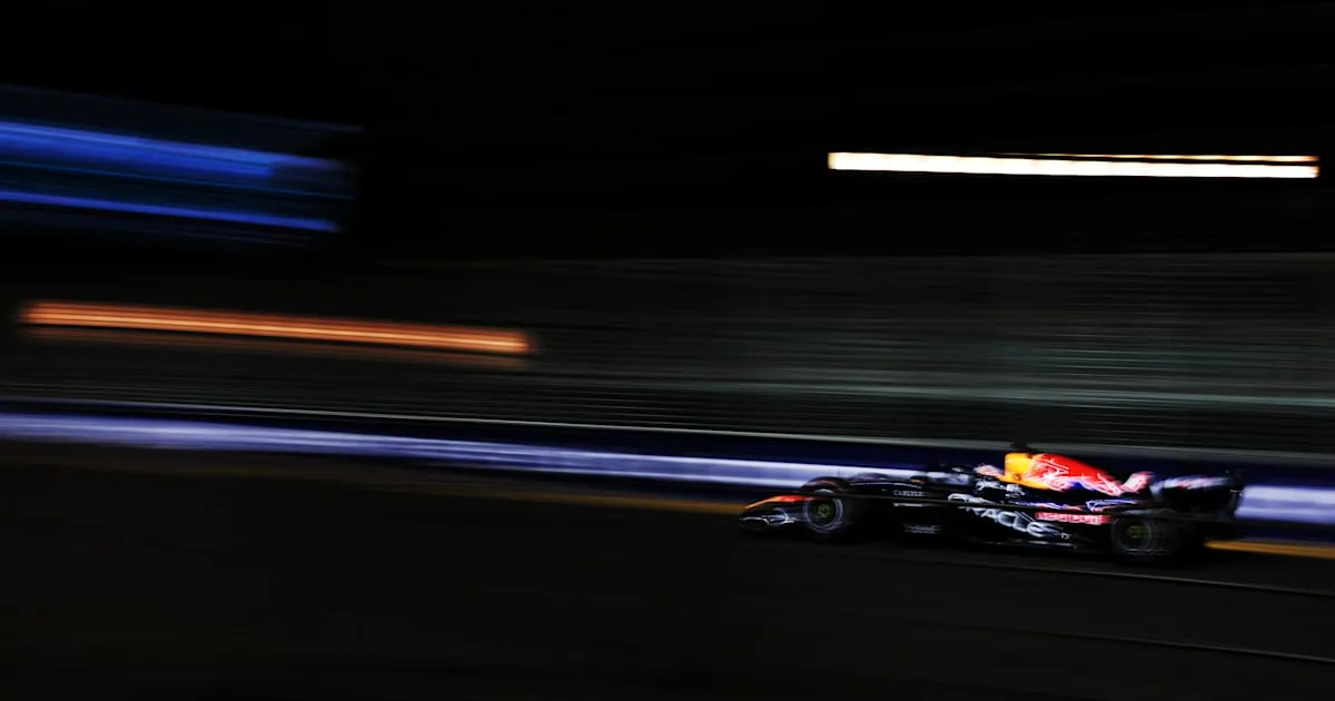 Verstappen Amankan Pole Bersejarah di Singapura Meski Start Buruk