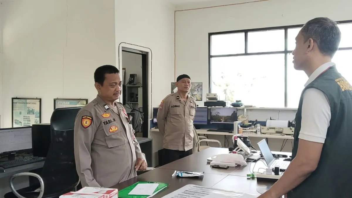 Gunung Anak Krakatau Turun Status ke Level Waspada, Polsek Cinangka Imbau Warga Tetap Tenang dan Jauhi Radius 2 Km