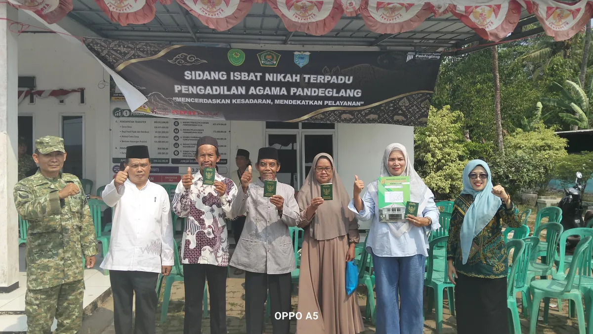 Sinergi TNI dan Pengadilan Agama Kawal Sidang Isbat di Desa Sukadamai Pandeglang, 47 Pasangan Suami Istri Ikuti Sidang