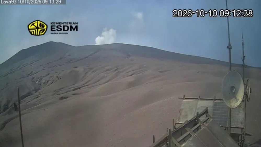 Status Siaga! Gunung Anak Krakatau Kembali Catatkan Rangkaian Gempa Hembusan dan Hybrid